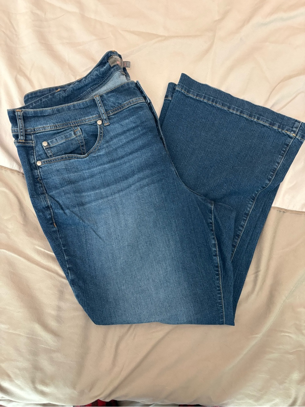 Torrid Mid-Rise Flare sz 22 Short